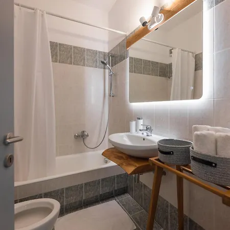 37 2 Heaven * Naxos City