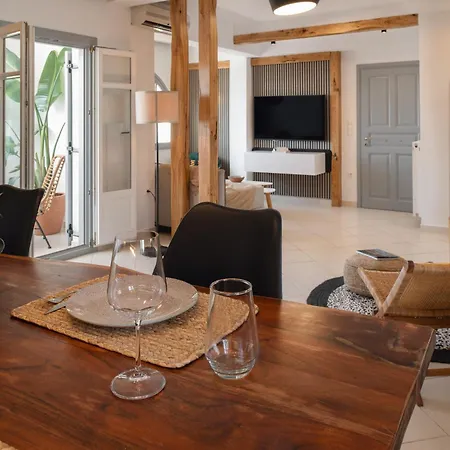 37 2 Heaven Apartamento Naxos City