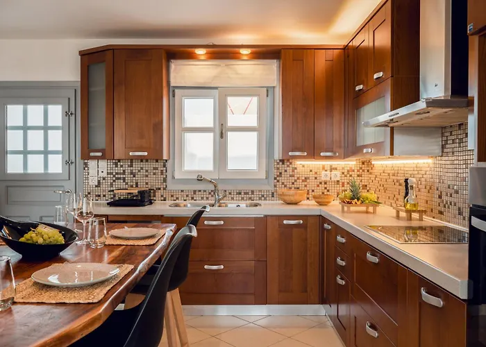 37 2 Heaven Naxos City